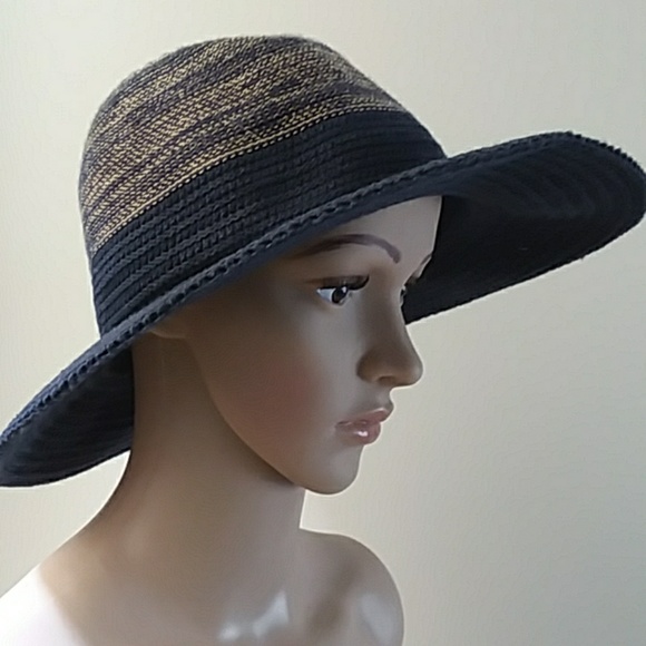 Accessories - BCBG Hat